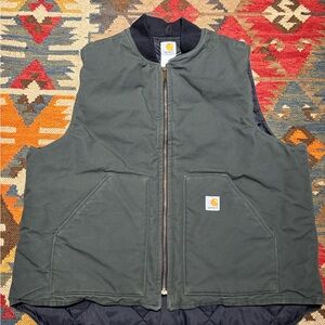 Carhartt Black and Gray Quilted Vest